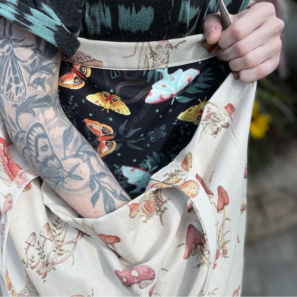 REVERSIBLE Mushroom & Moth tote bag - Handmade - Picture 3 of 10